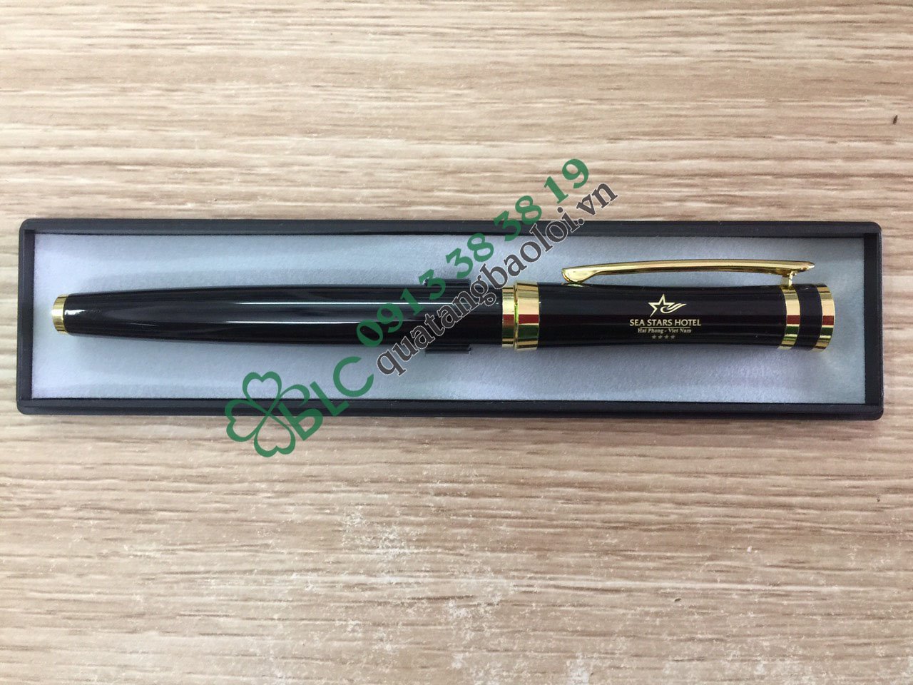 bút máy tặng nhân viên 20-10
