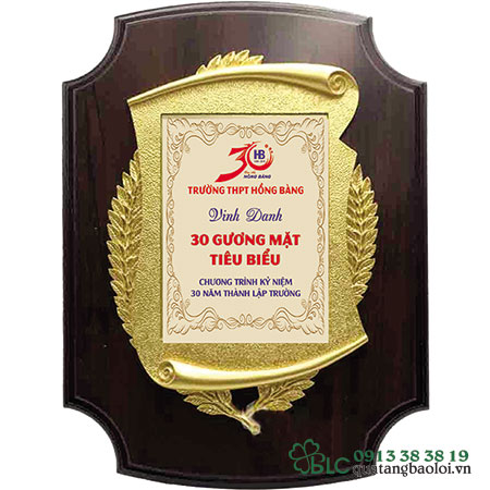 BLC GIFTS - Địa chỉ mua Bảng vinh danh gỗ đồng uy tín